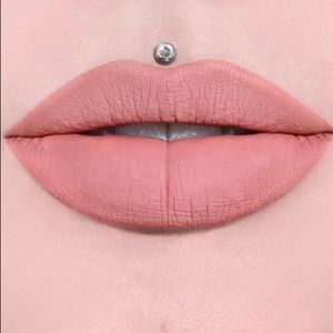 Jeffree Star Velour Liquid Lipstick Birthday Suit
